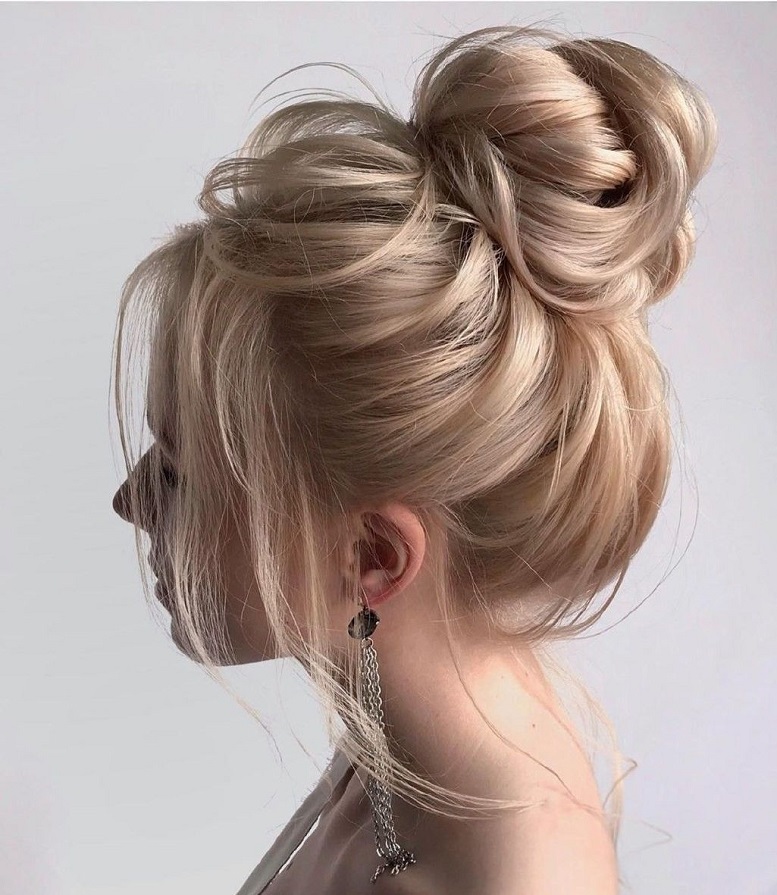 1691678458 366 Wedding Hairstyle Bun Layers and Curly - Wedding Hairstyle - Bun, Layers and Curly