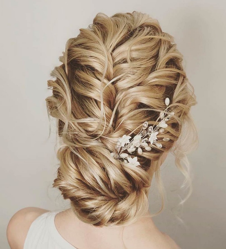 1691678458 997 Wedding Hairstyle Bun Layers and Curly - Wedding Hairstyle - Bun, Layers and Curly