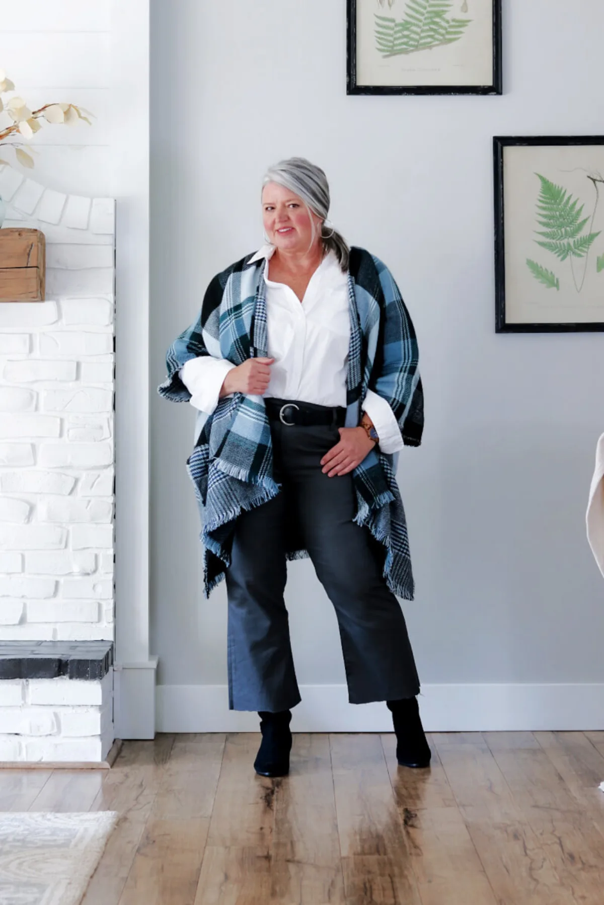 1694443072 807 How to dress after 50 when you are curvy –.webp - How to dress after 50 when you are curvy – the right gestures