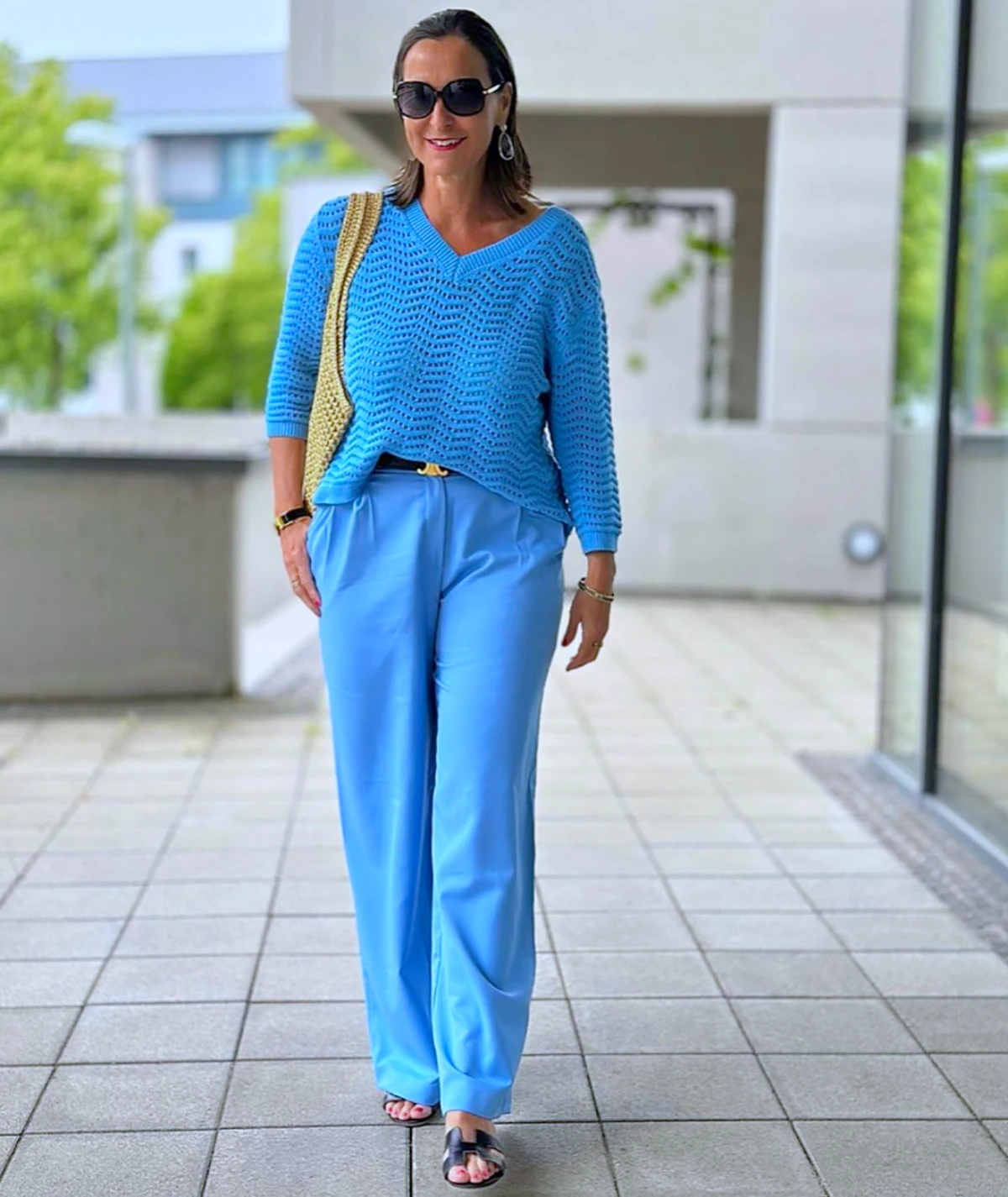 1694908821 693 3 pants to wear when you have a belly and.webp - 3 pants to wear when you have a belly and are over 50?  Body shape advice and trendy models for fall 2023