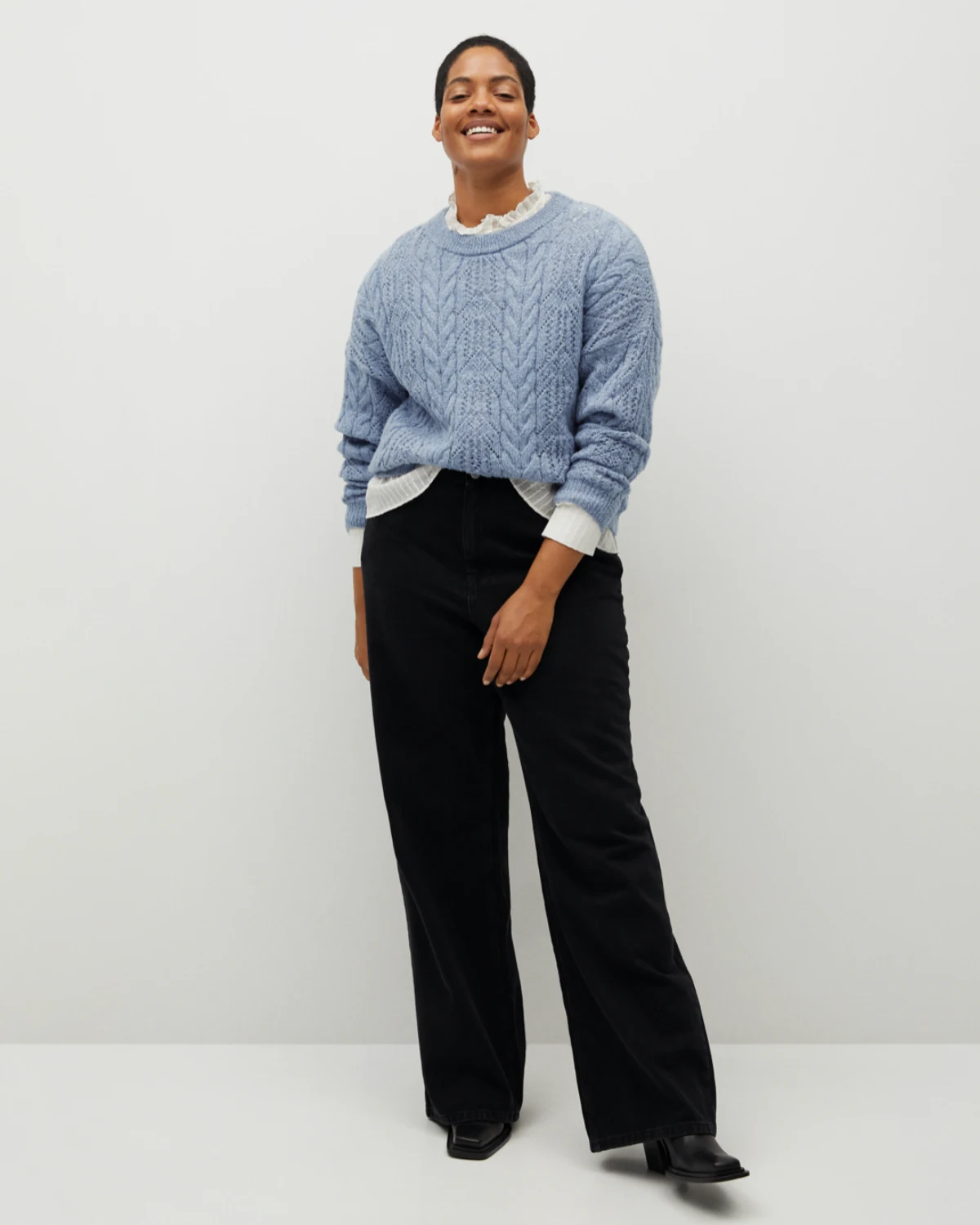 1694908821 974 3 pants to wear when you have a belly and.webp - 3 pants to wear when you have a belly and are over 50?  Body shape advice and trendy models for fall 2023