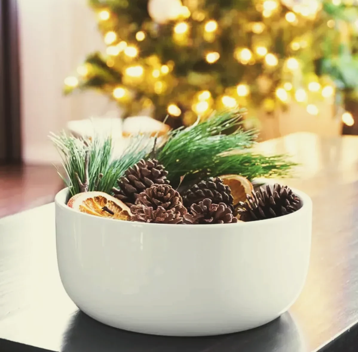 1700579643 192 Decoration with pine cones for Christmas to make yourself –.webp - Decoration with pine cones for Christmas to make yourself – 5 easy ideas