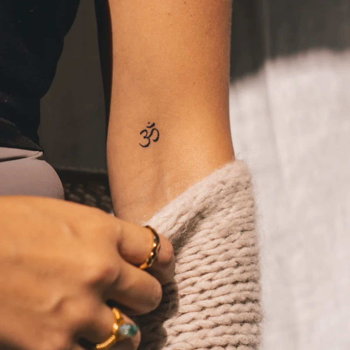 1702918896 871 The best ideas for a unique and elegant small tattoo.webp - The best ideas for a unique and elegant small tattoo for women!  Trends in 2024