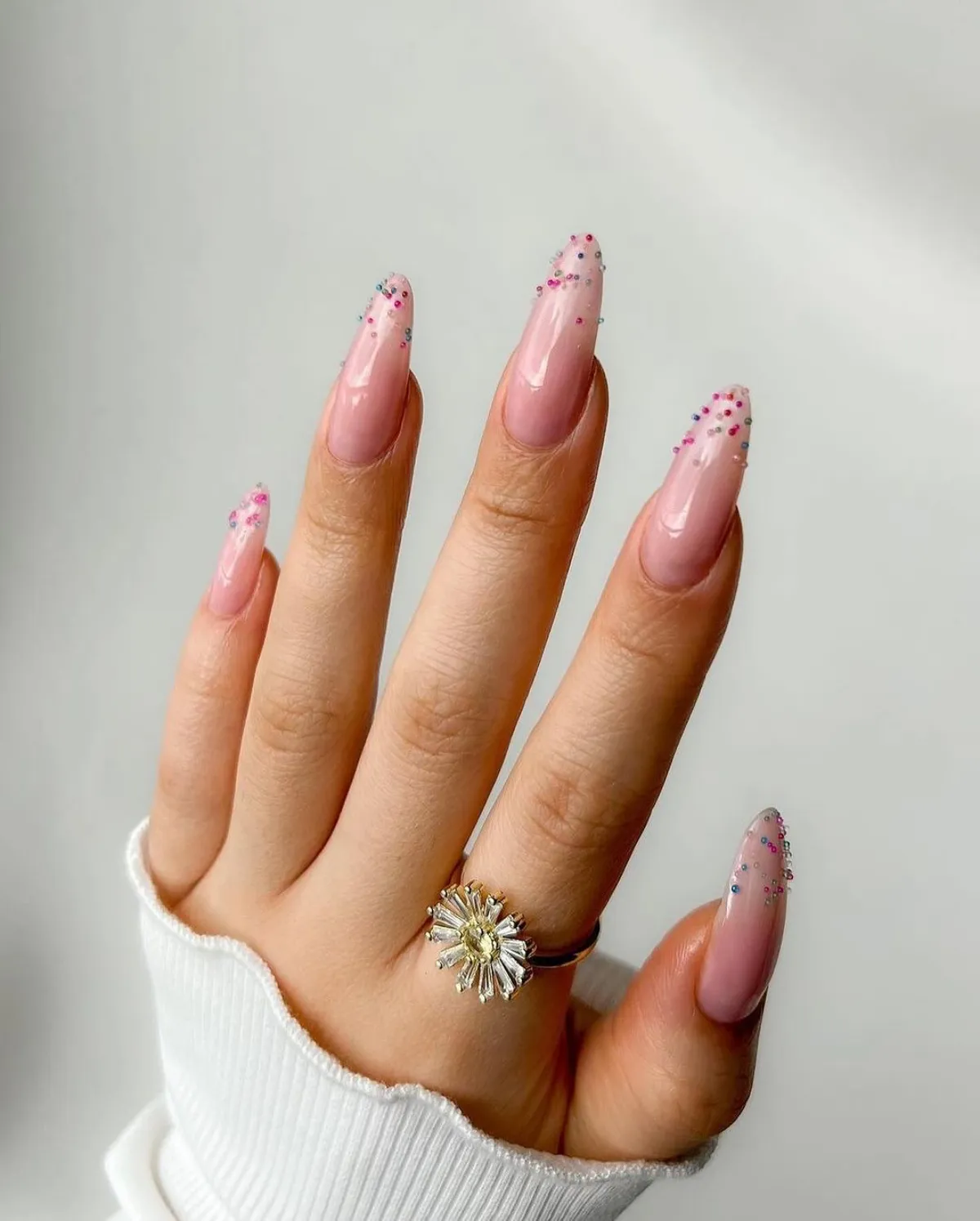 1703771624 368 a chic manicure for New Year 2024 our 15 ideas.webp - a chic manicure for New Year 2024, our 15 ideas