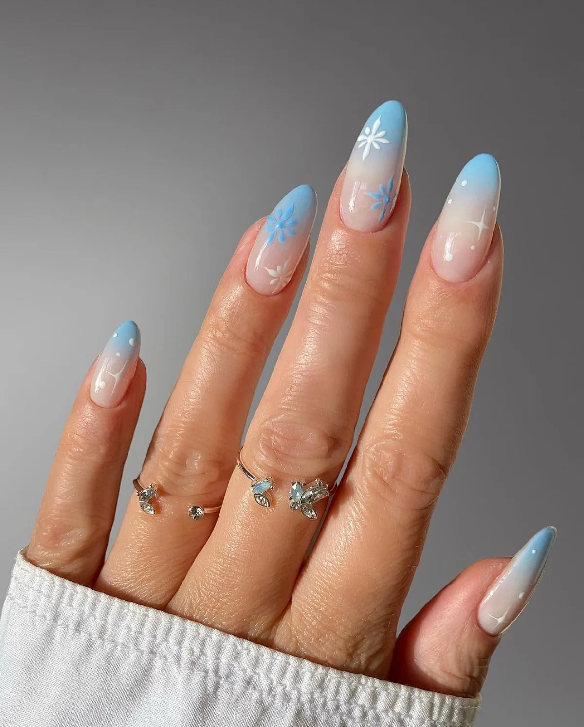 1703771624 594 a chic manicure for New Year 2024 our 15 ideas.webp - a chic manicure for New Year 2024, our 15 ideas