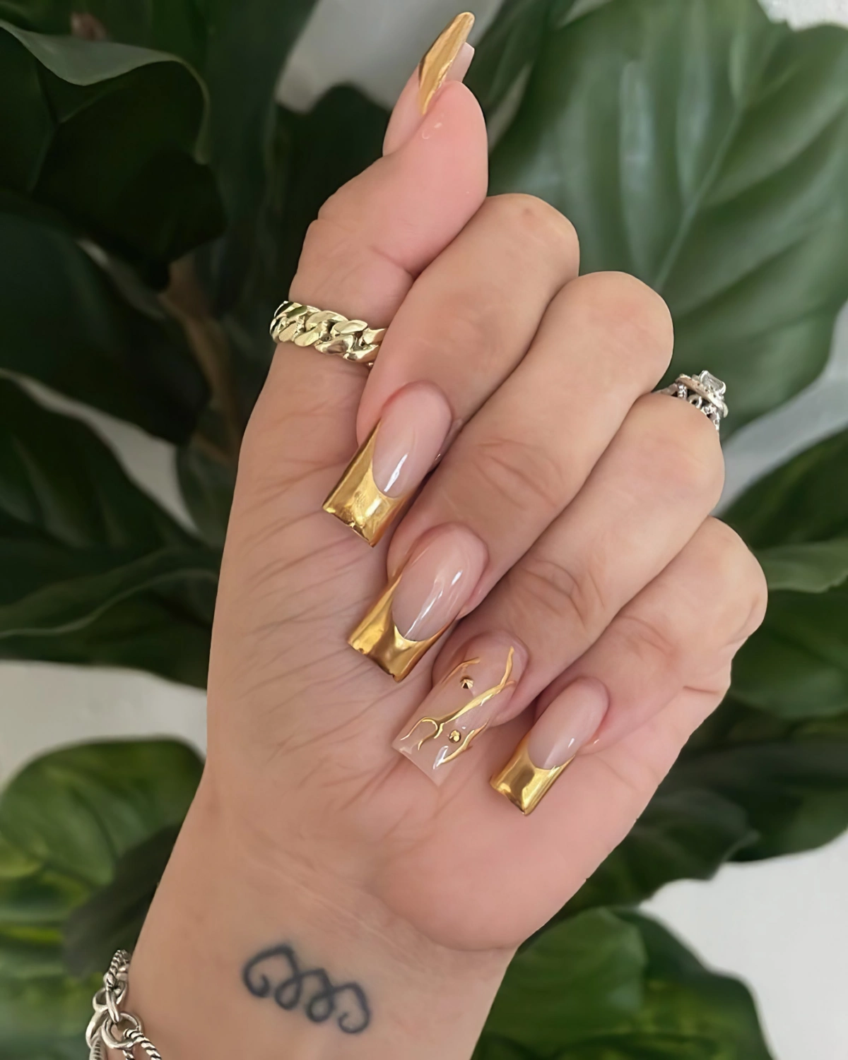 1705338345 567 24 ideas for a 2024 manicure right on trend.webp - 24 ideas for a 2024 manicure right on trend