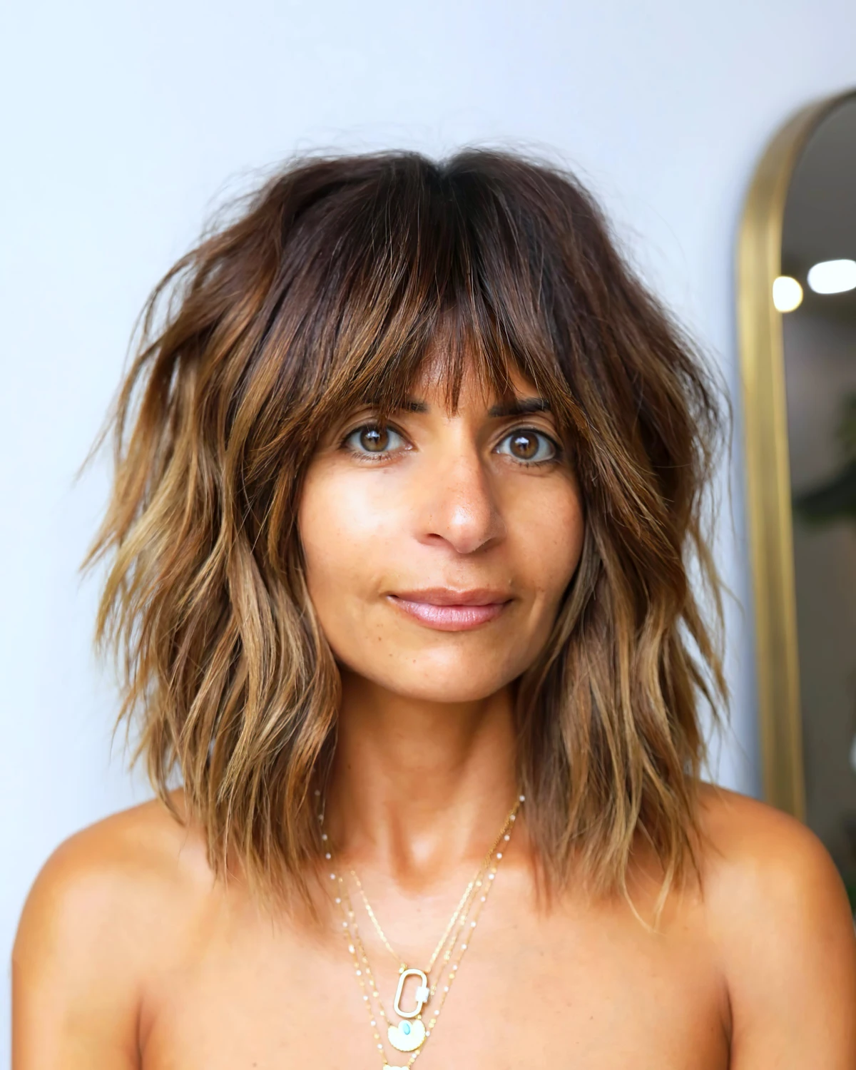 1706195962 2 6 mid short gradient haircuts for women aged 60 to look.webp - 6 mid-short gradient haircuts for women aged 60 to look younger!  Hair trends of 2024