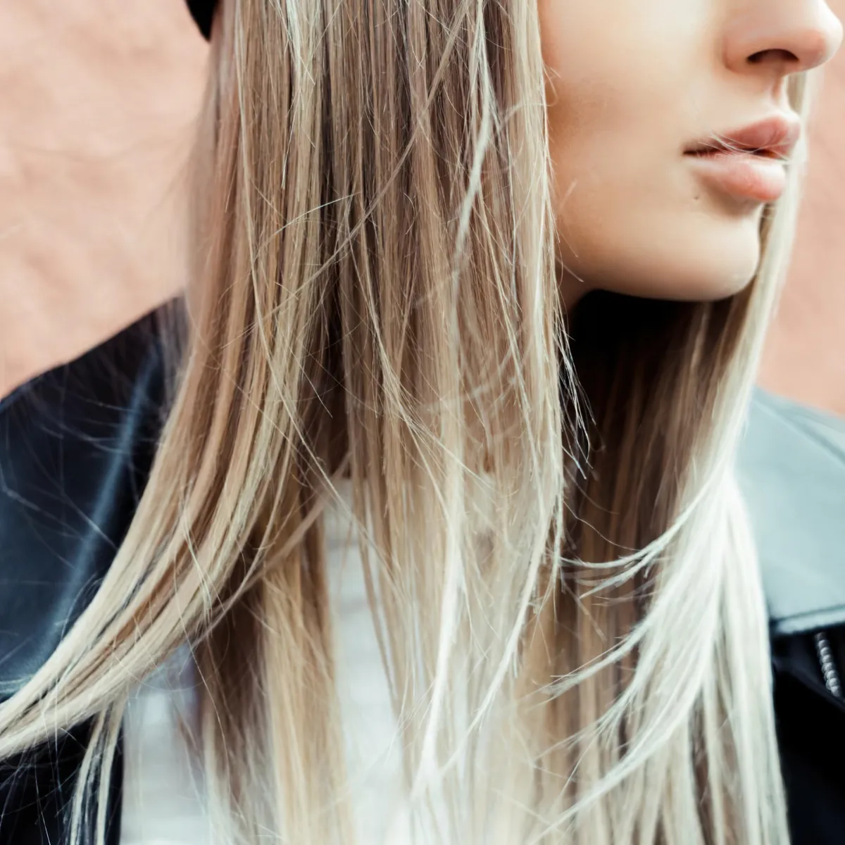 1719129623 539 Adopt dazzling Californian blonde balayage for dreamy hair that will.webp - Adopt dazzling Californian blonde balayage for dreamy hair that will light up your summer!